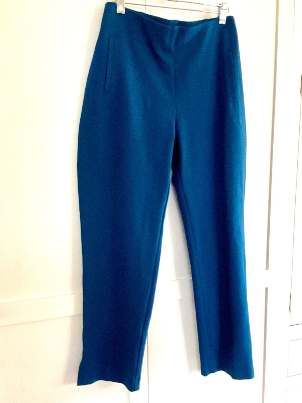 CHICOS BLUE PANTS SIZE 2.5  L/XL 14/16 VERY NICE